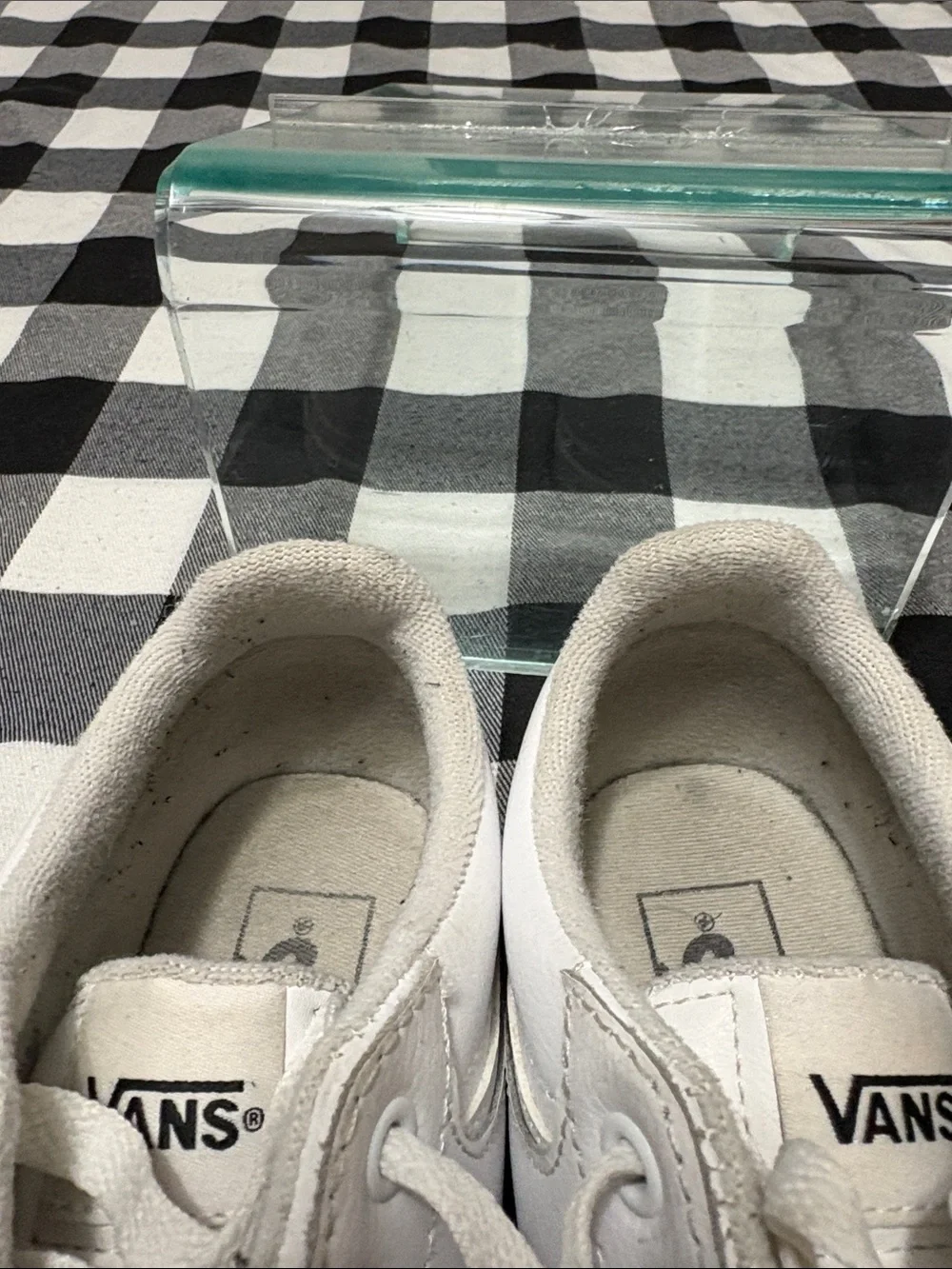 Vans White Leather Lace Up Sneaker Shoes  Women's Size 7 Terrycloth Lined